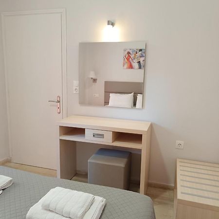 Dora'S Apartments 卡沃斯 外观 照片