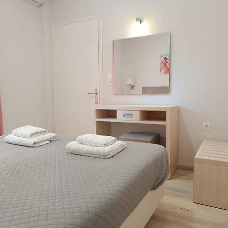 Dora'S Apartments 卡沃斯 外观 照片