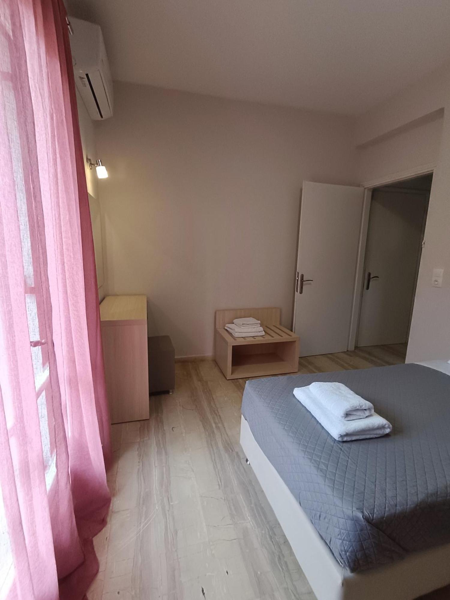 Dora'S Apartments 卡沃斯 外观 照片
